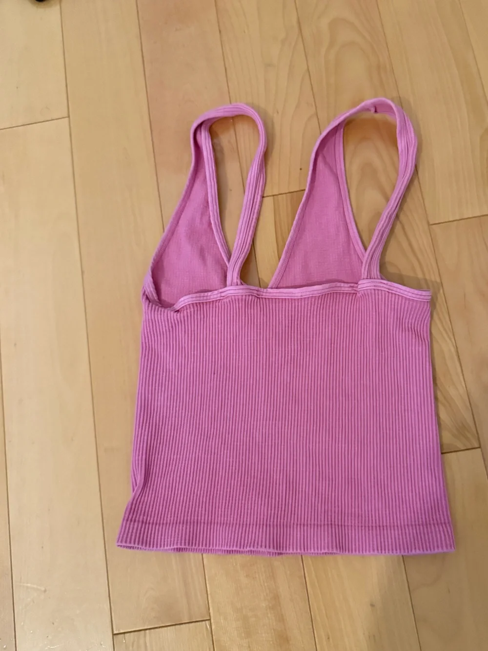 Pink Ribbed V-Neck Tank Top - Picture 2 of 2